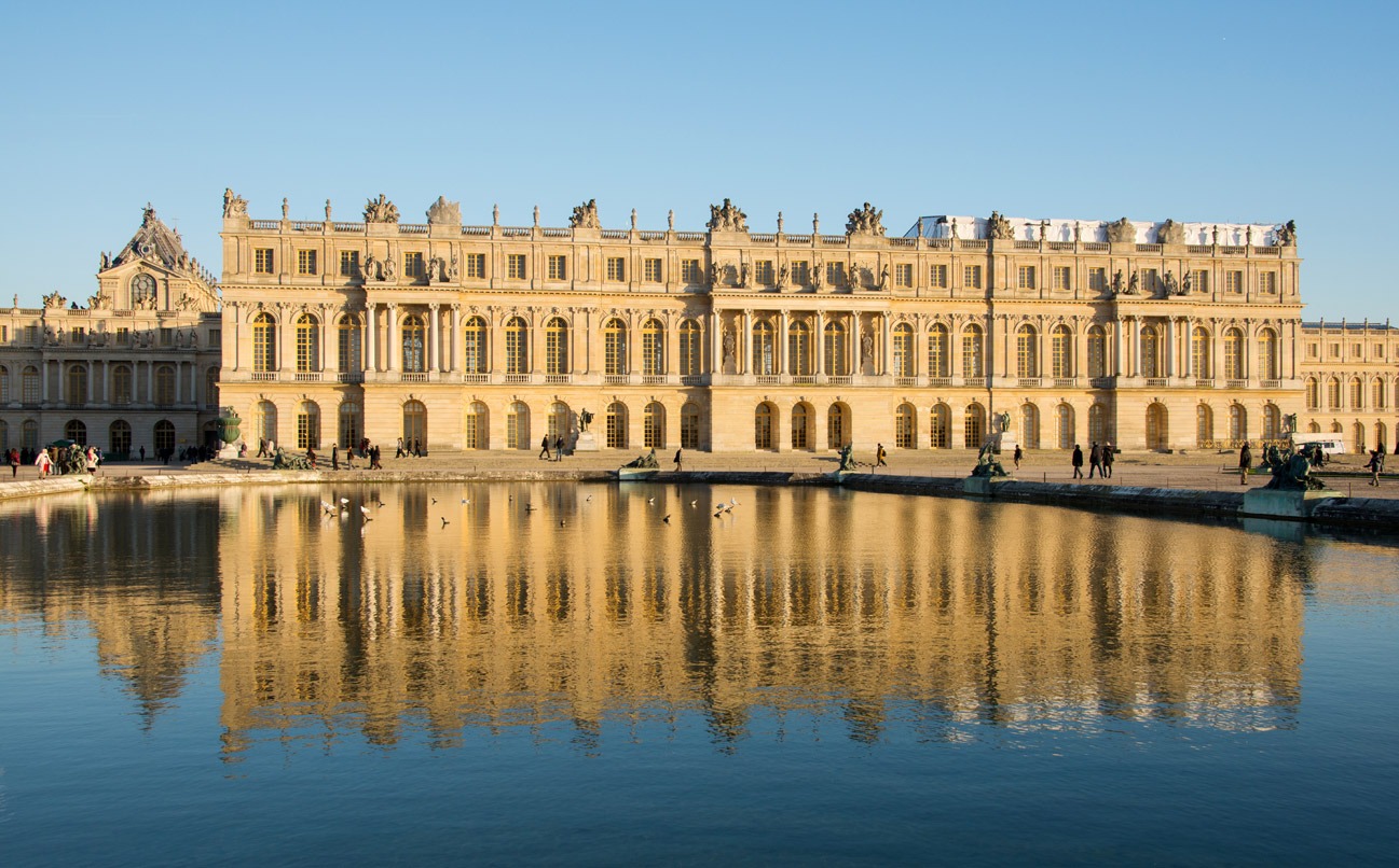 The waterfront facing the Castle