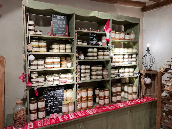 Loup Ravissant farm shop