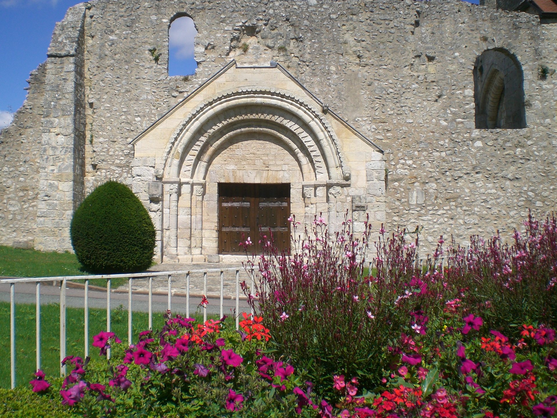 Church of Montchauvet