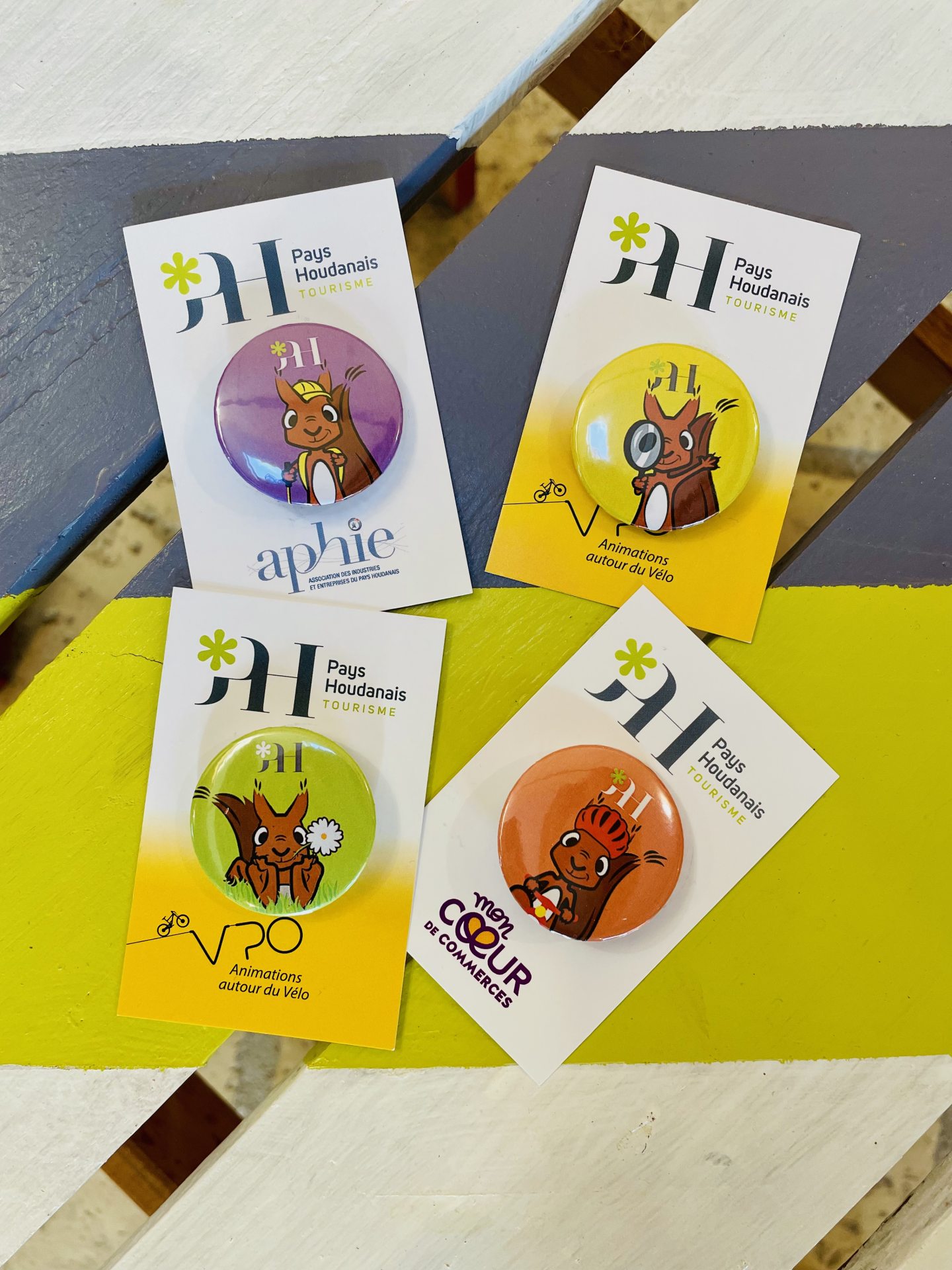 Pirouette badges game booklets