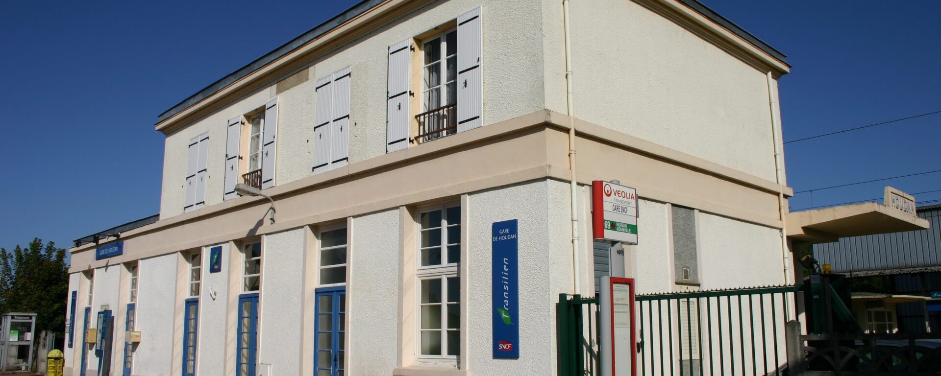 Gare Houdan