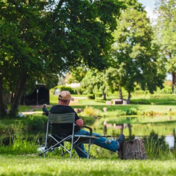 [ 📷 INSTANT PHOTO 📷 ]
Le...